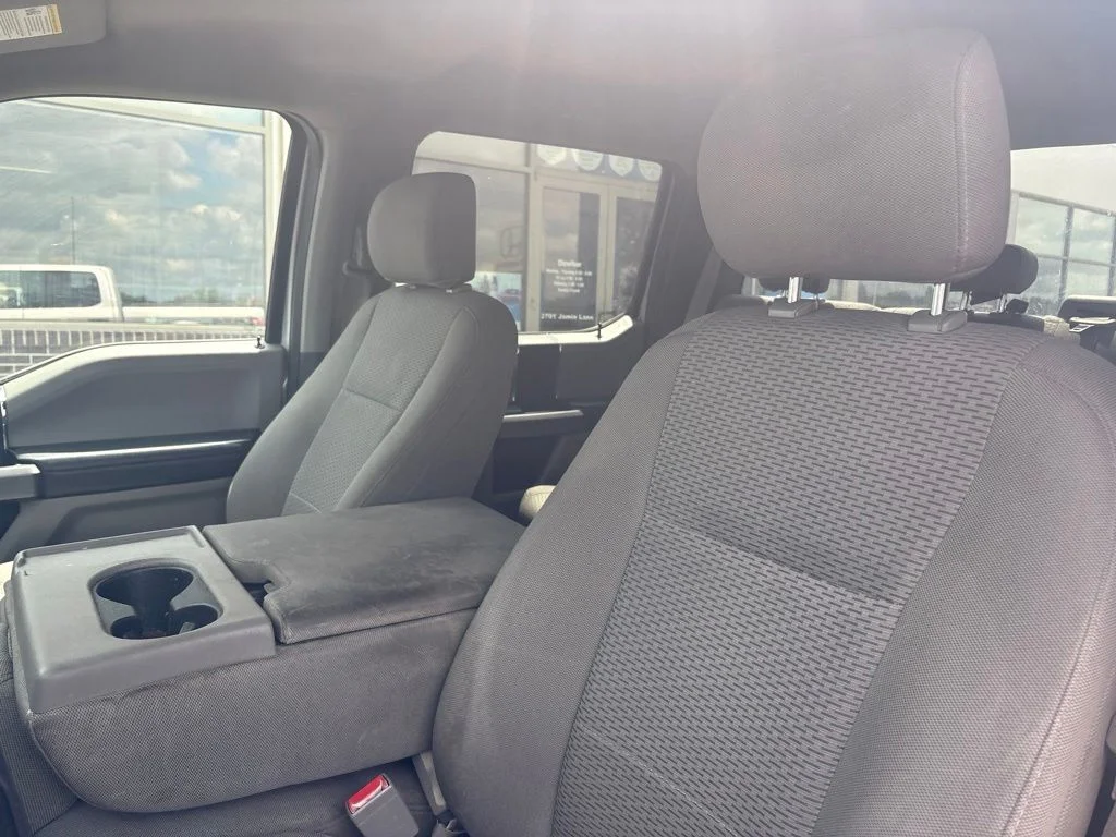 Used 2019 Silver Ford XLT image 11