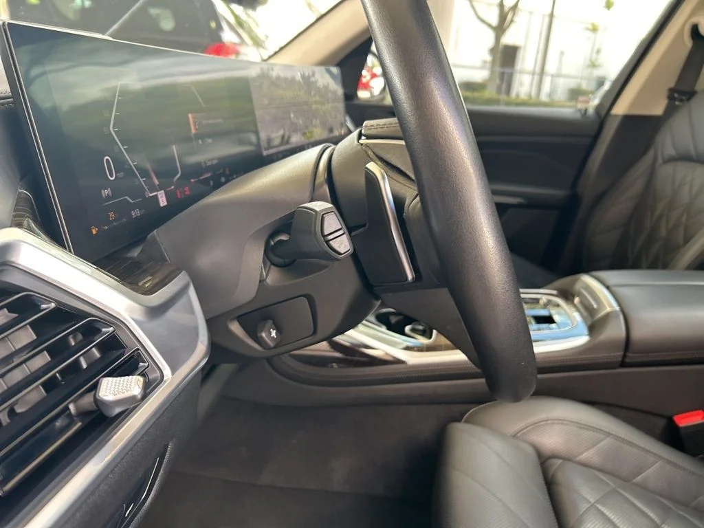 Used 2024 Black BMW xDrive40i image 65