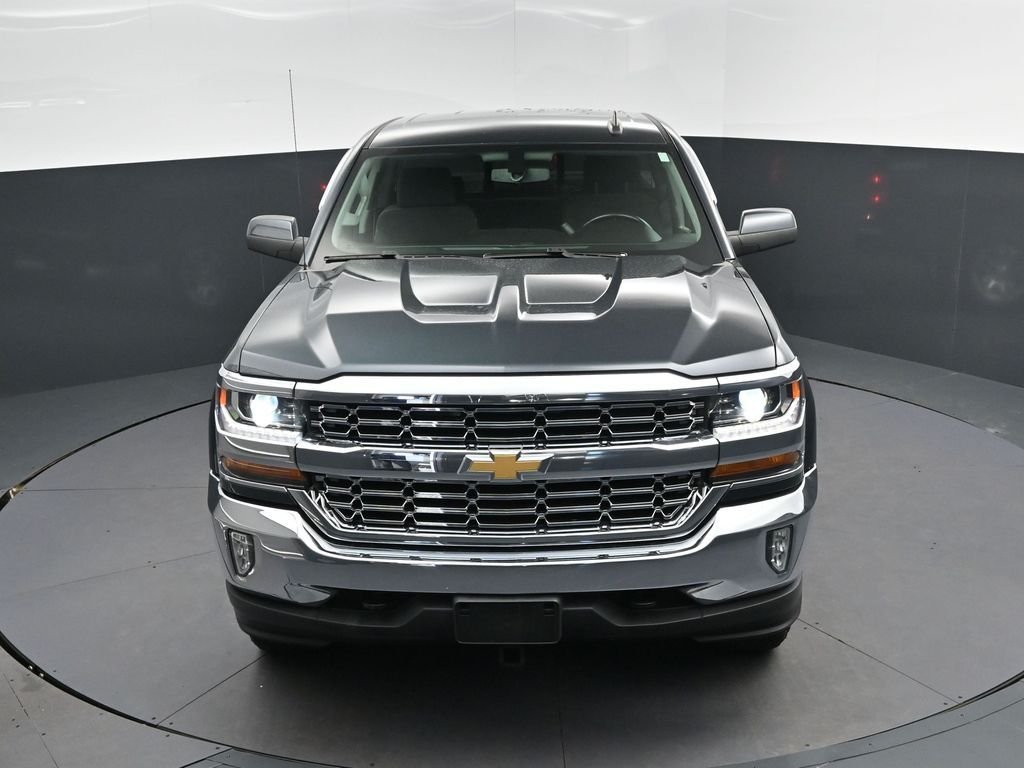 Used 2017 Gray Chevrolet LT image 35