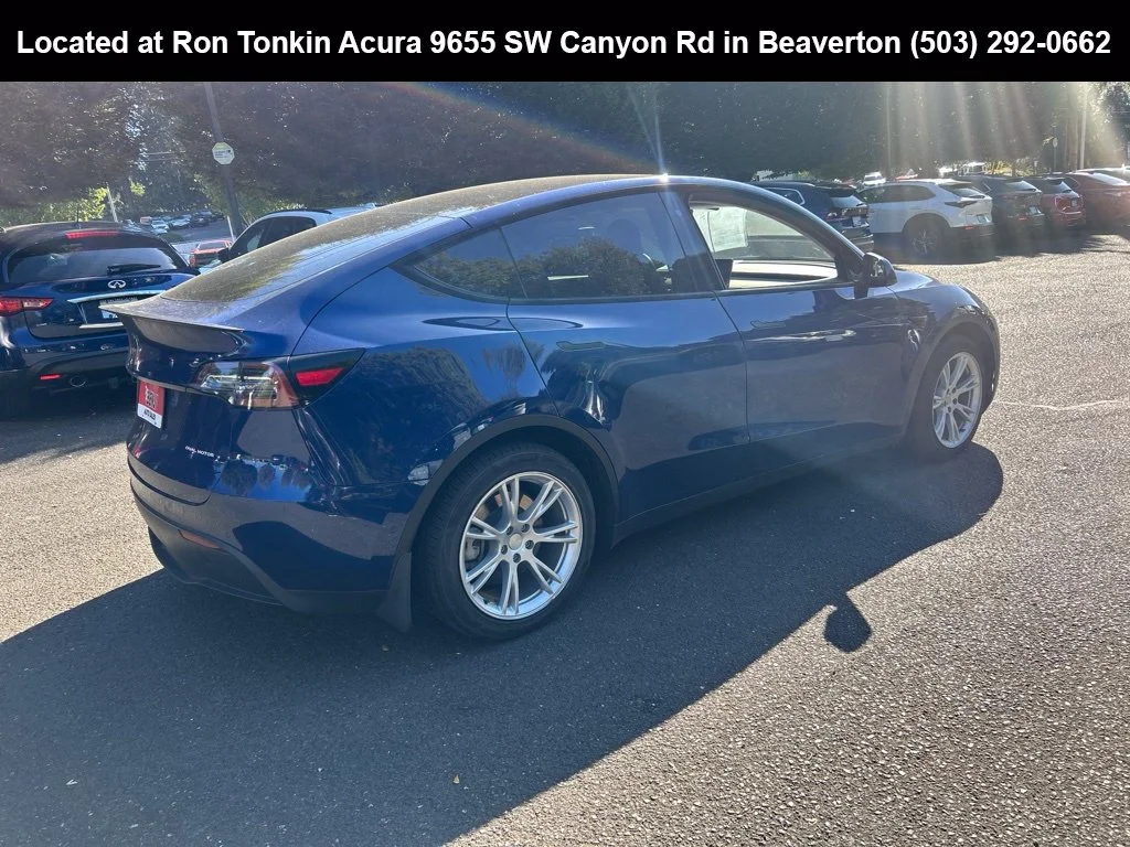 Used 2020 Deep Blue Metallic Tesla Long Range image 4