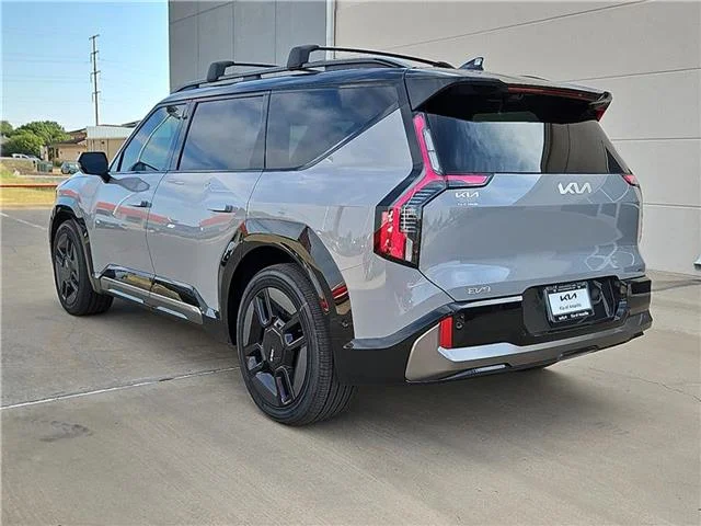 New 2026 Wolf Gray Ebony Black Roof KIA GT-Line (A1) All-Wheel Drive image 2