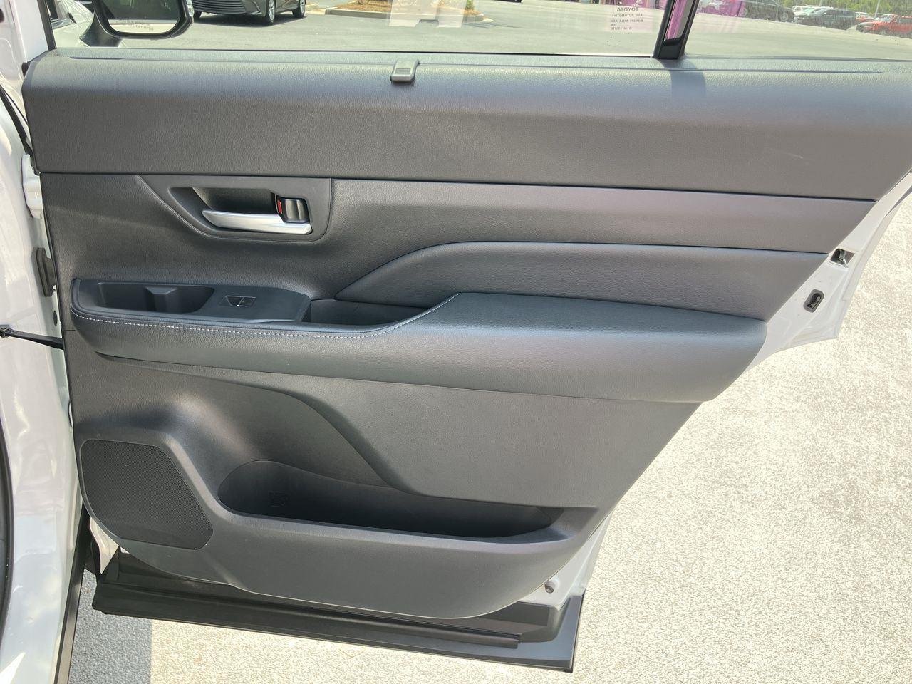 Used 2024 White (Wind Chill Pearl) Toyota Platinum AWD image 35