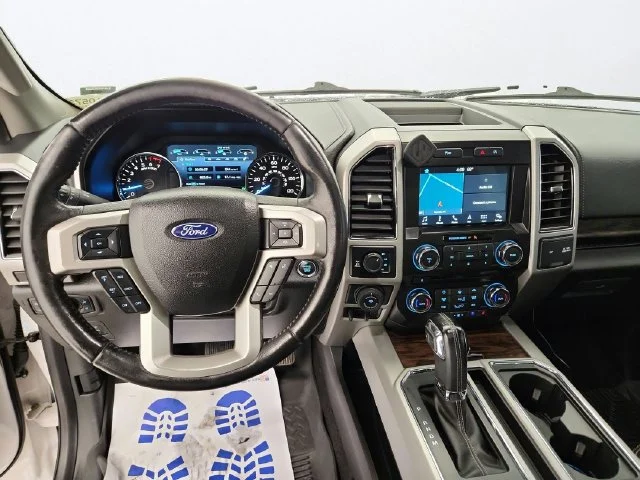 Used 2018 White Platinum Ford Lariat image 16