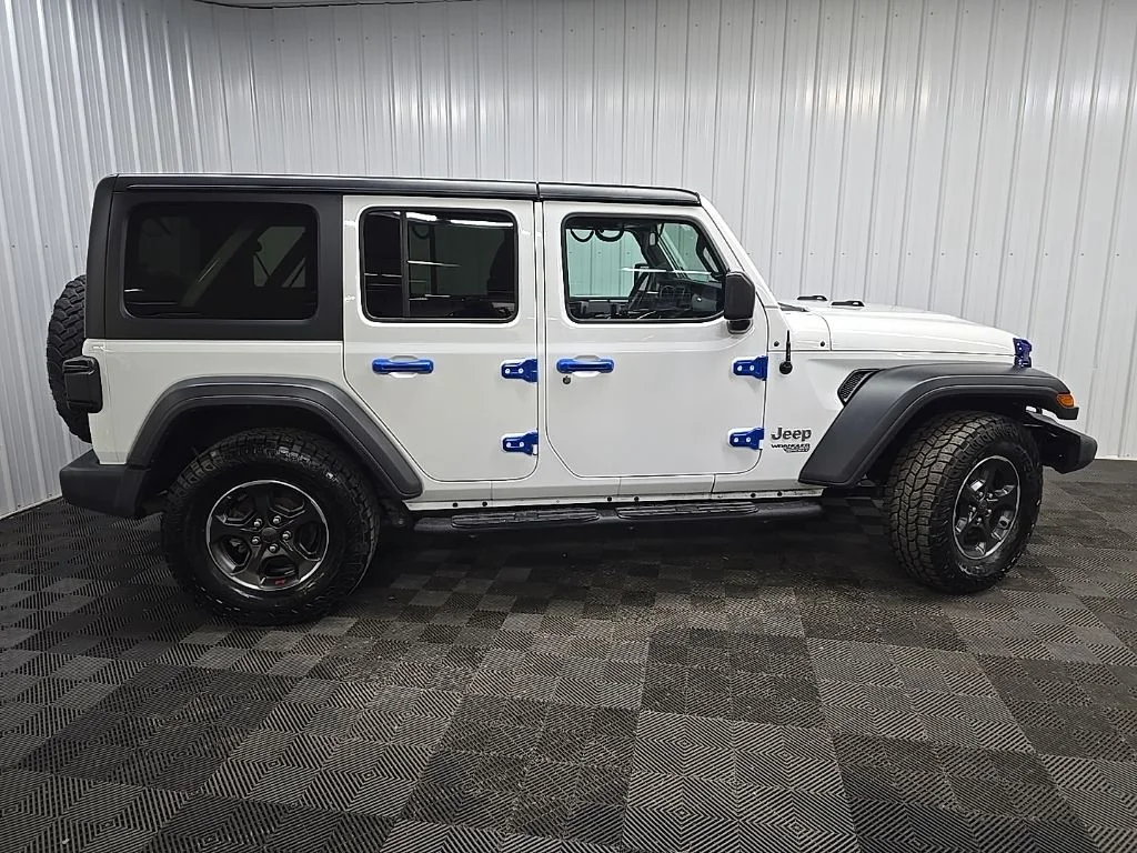 Used 2019 White Jeep Unlimited Sport S image 2