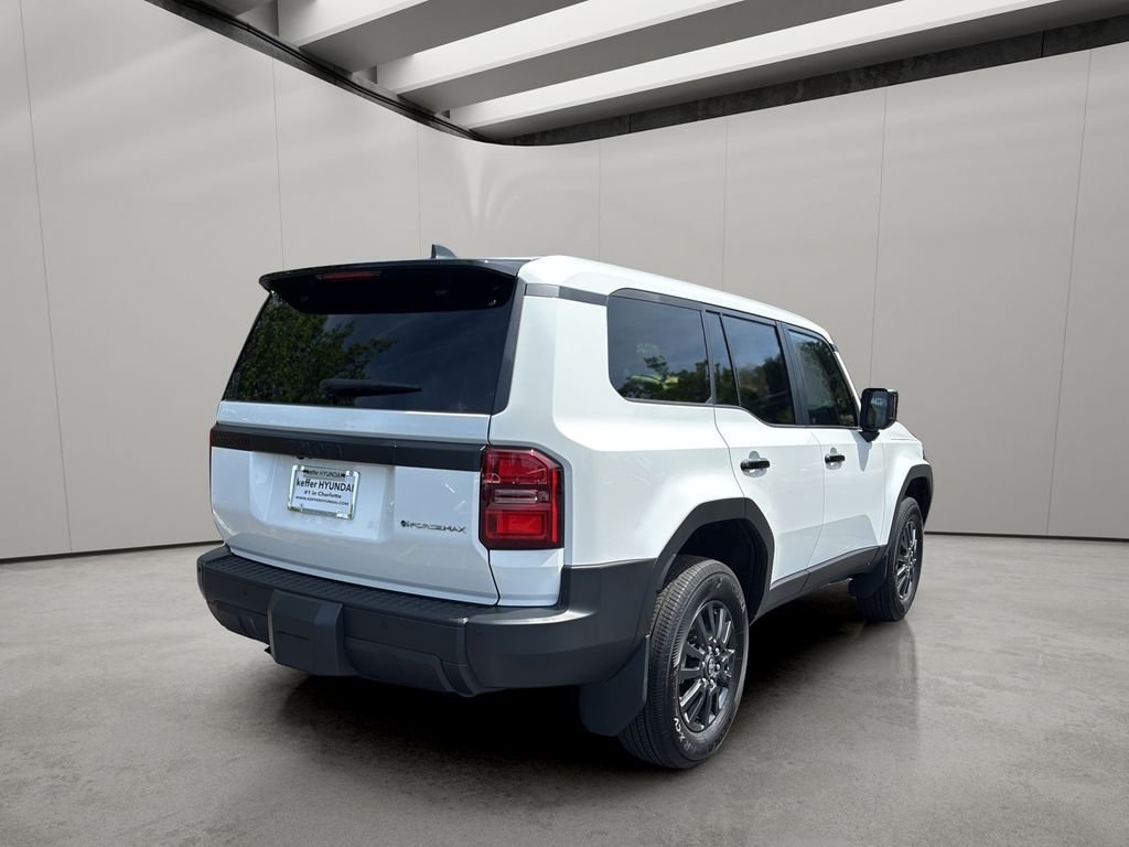 Used 2024 Ice Cap Toyota  image 5