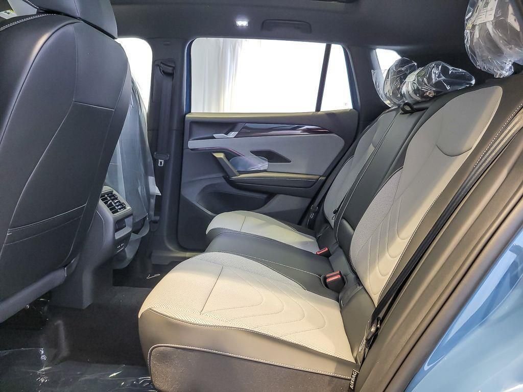 New 2026 Monterey Blue with Deep Black Roof Volkswagen 2.0T SE R-Line Black image 9
