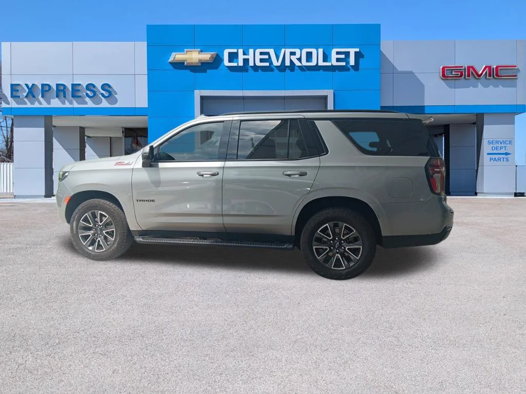 Used 2024 Gray Chevrolet Z71 image 5