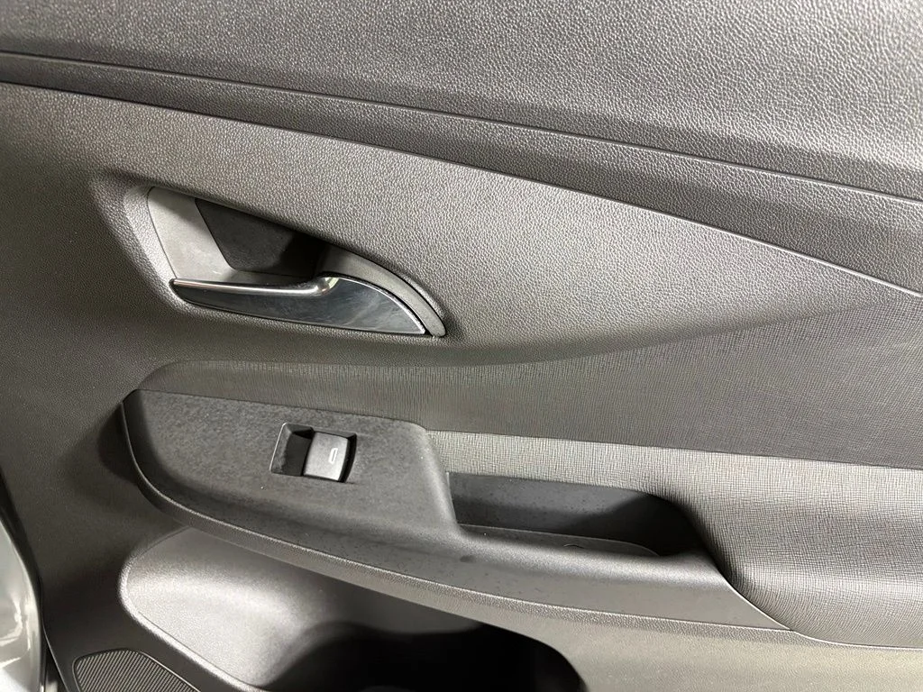Certified Used 2025 Gray Buick Preferred image 18