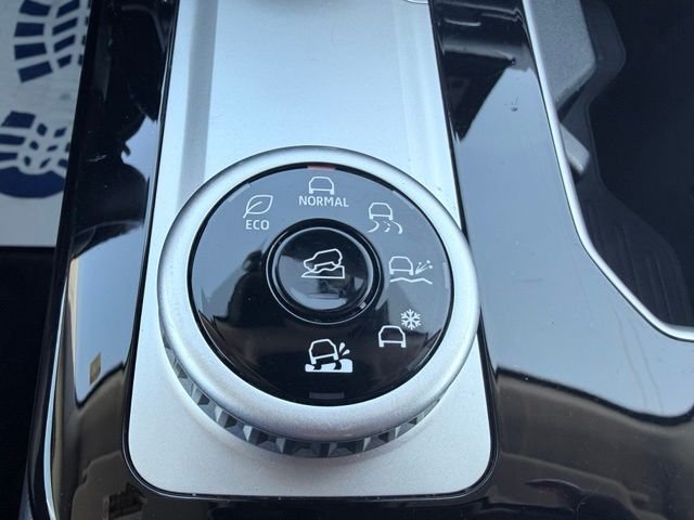 2025 Mitsubishi Outlander SE - Photo 19