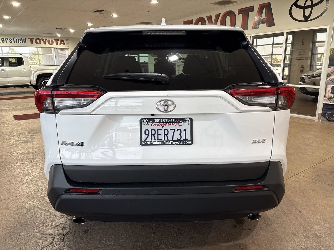 Certified Used 2025 Ice Toyota XLE image 9