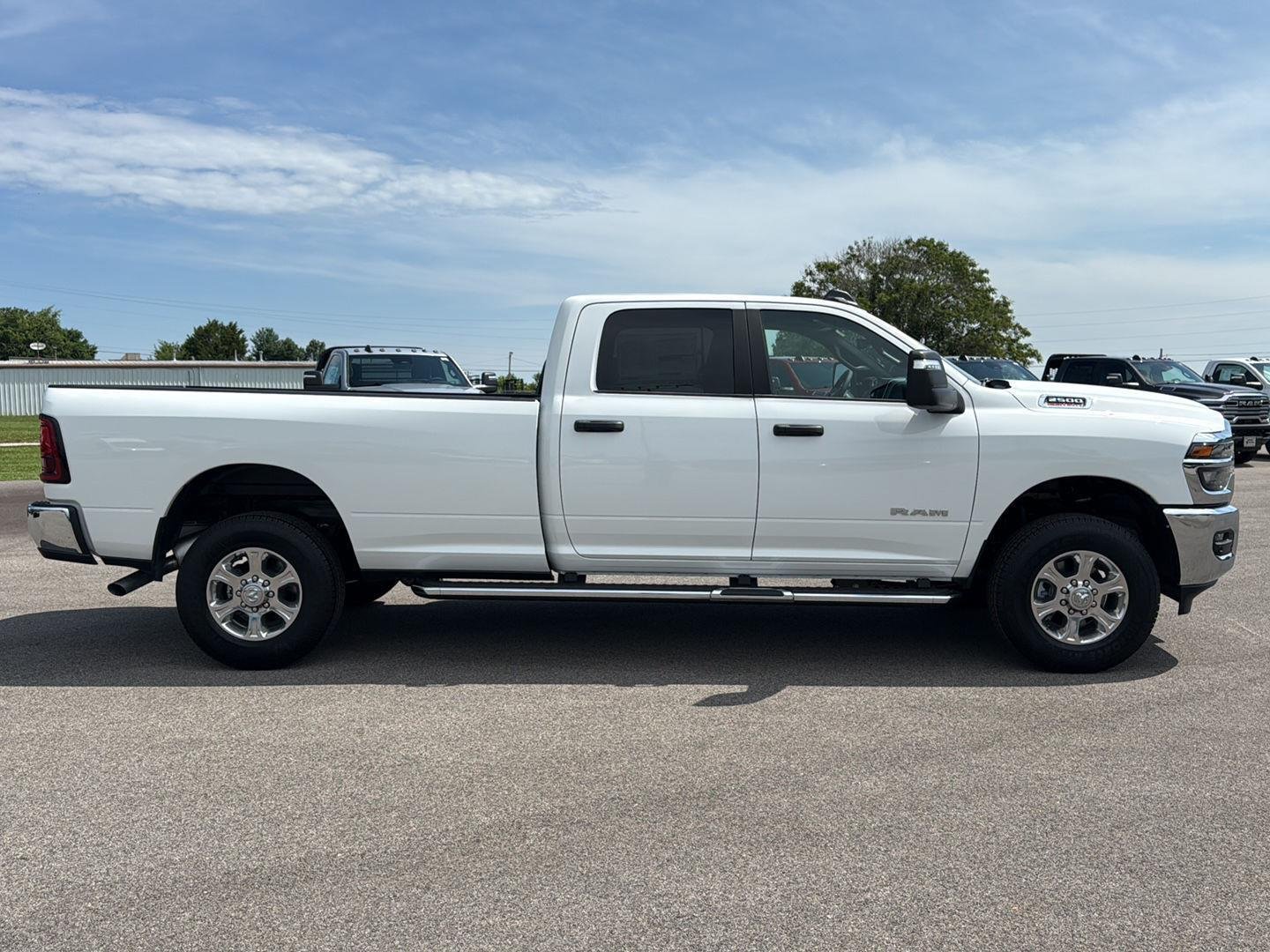 New 2026 Bright White Clear-Coat Exterior Paint RAM Big Horn image 8