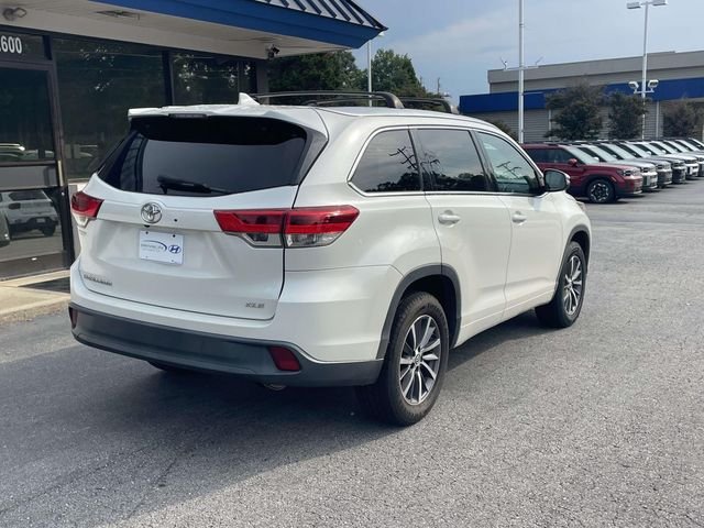 2017 Toyota Highlander XLE - Photo 6