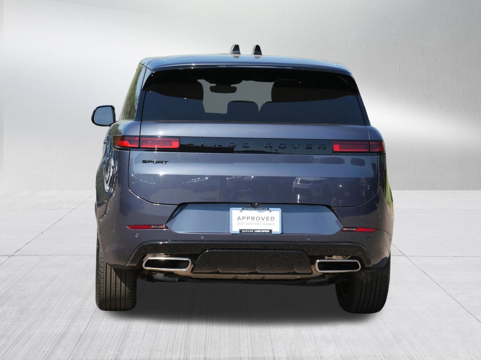 Used 2024 VARESINE BLUE Land Rover Dynamic SE image 4