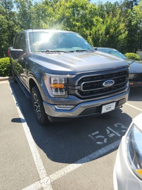 Used 2022 Gray Ford XLT image 2