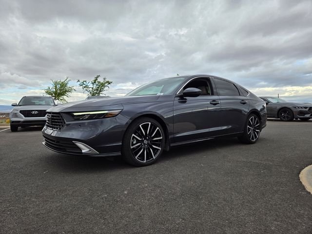 2023 Honda Accord Hybrid Touring's photo