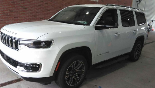 Used 2025 White Jeep Series II image 14