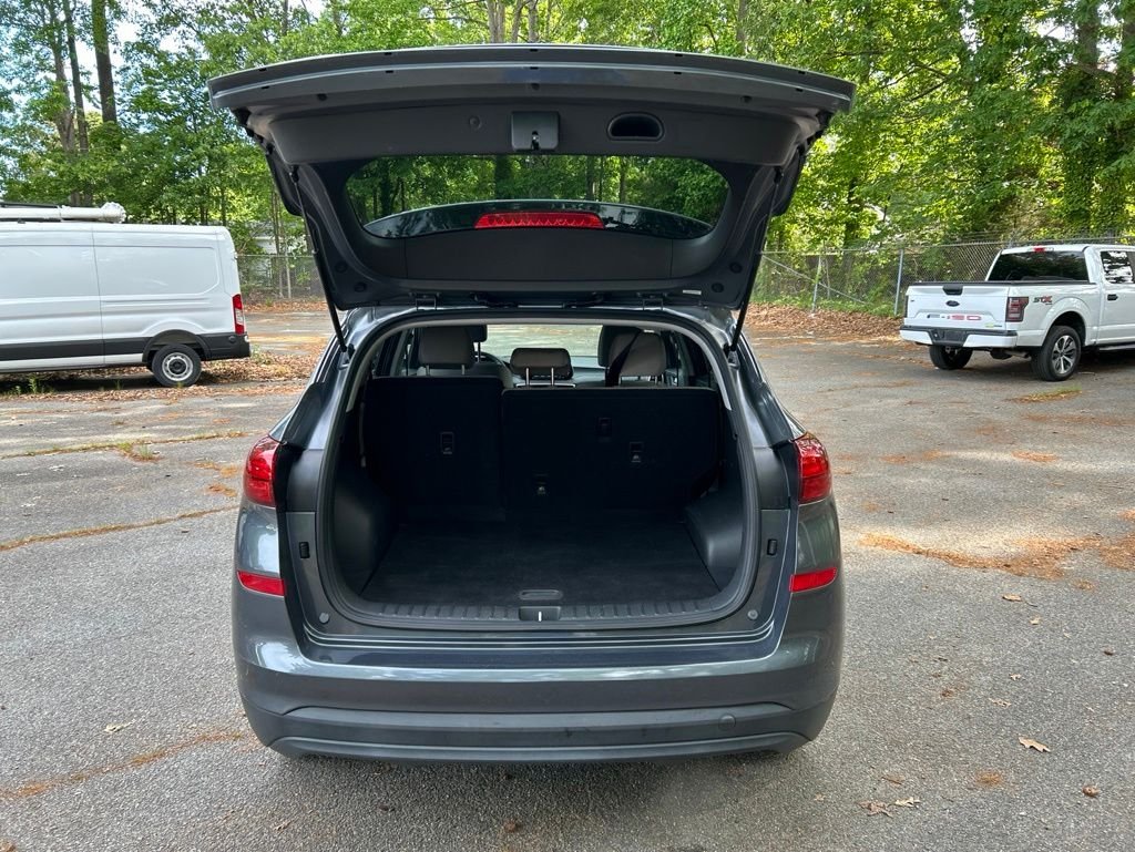 Used 2019 Gray Hyundai SE image 31