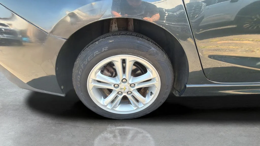 Used 2017 Gray Chevrolet LT image 18
