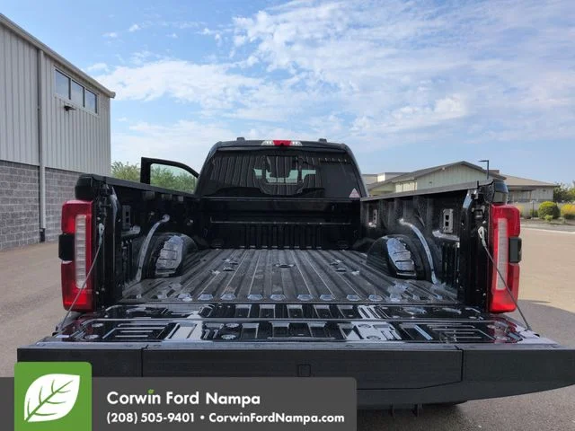 New 2026 Agate Black Metallic Ford King Ranch image 28