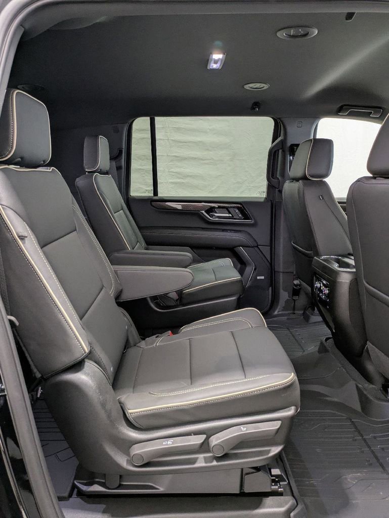 2026 GMC Yukon XL Elevation - Photo 10