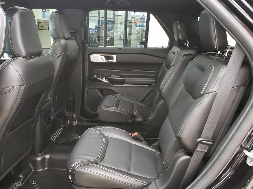 Certified Used 2022 Black Metallic Ford ST image 12