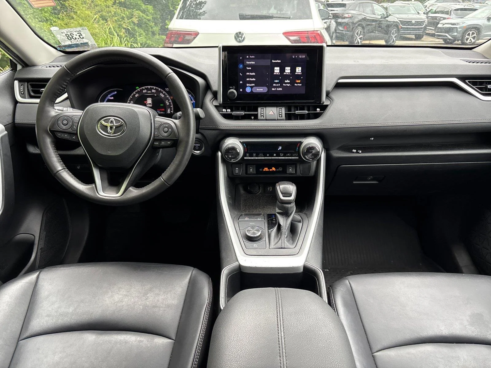 Used 2023 Wind Chill Pearl Toyota XLE Premium image 33