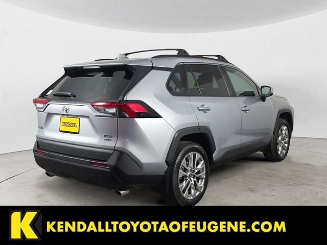Certified Used 2025 Silver Toyota XLE Premium image 5