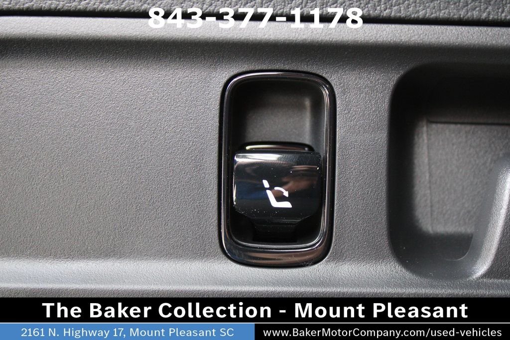 Used 2026 Black Mercedes-Benz GLC 300 image 9