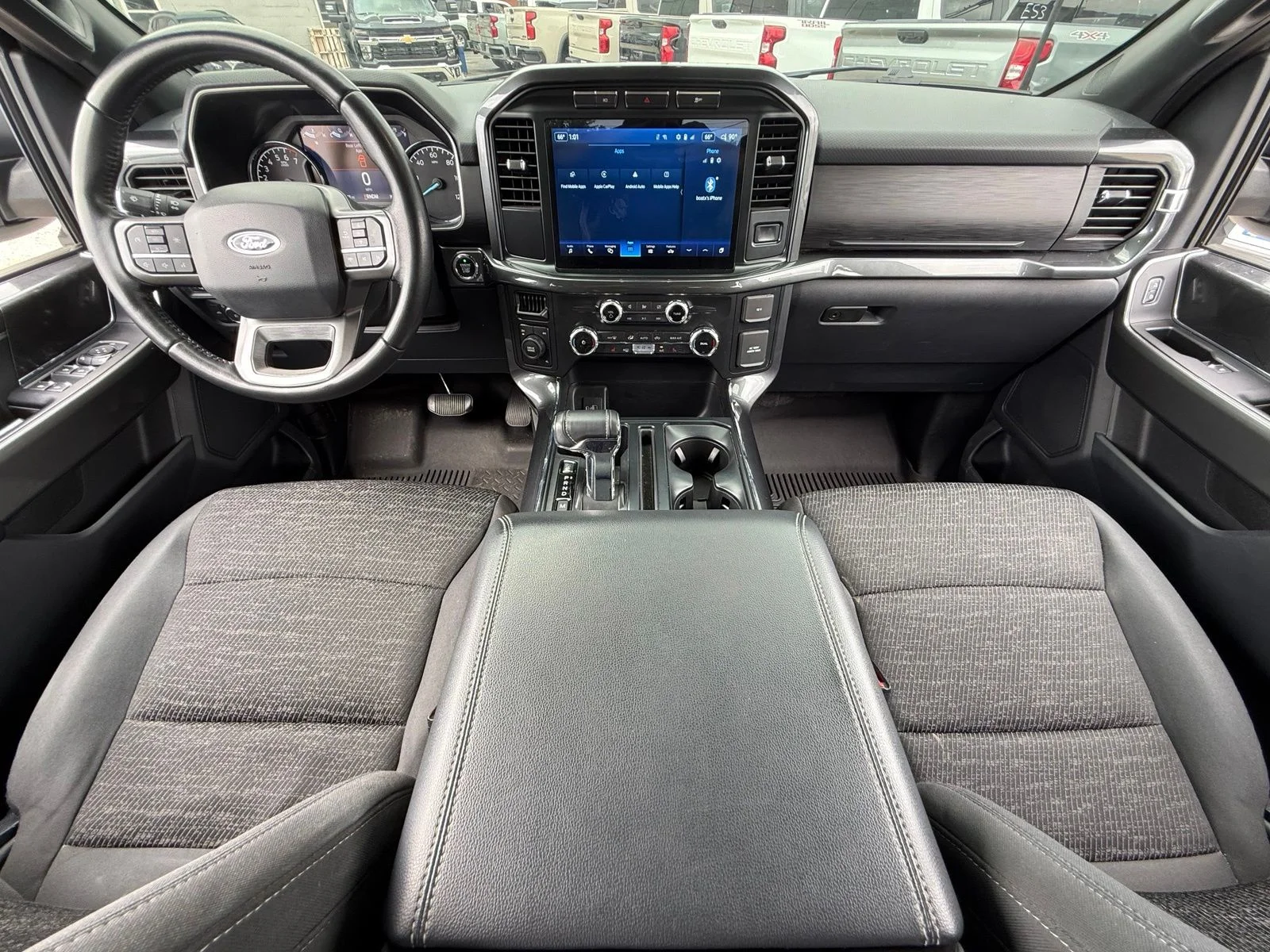 Used 2022 White Ford XLT image 17