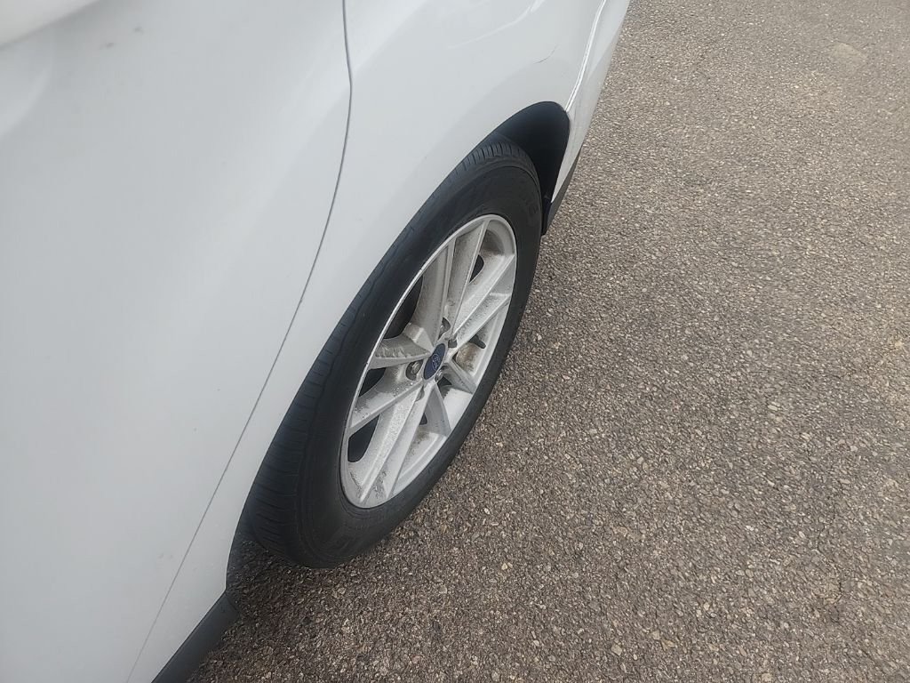 Used 2018 White Ford SE image 8