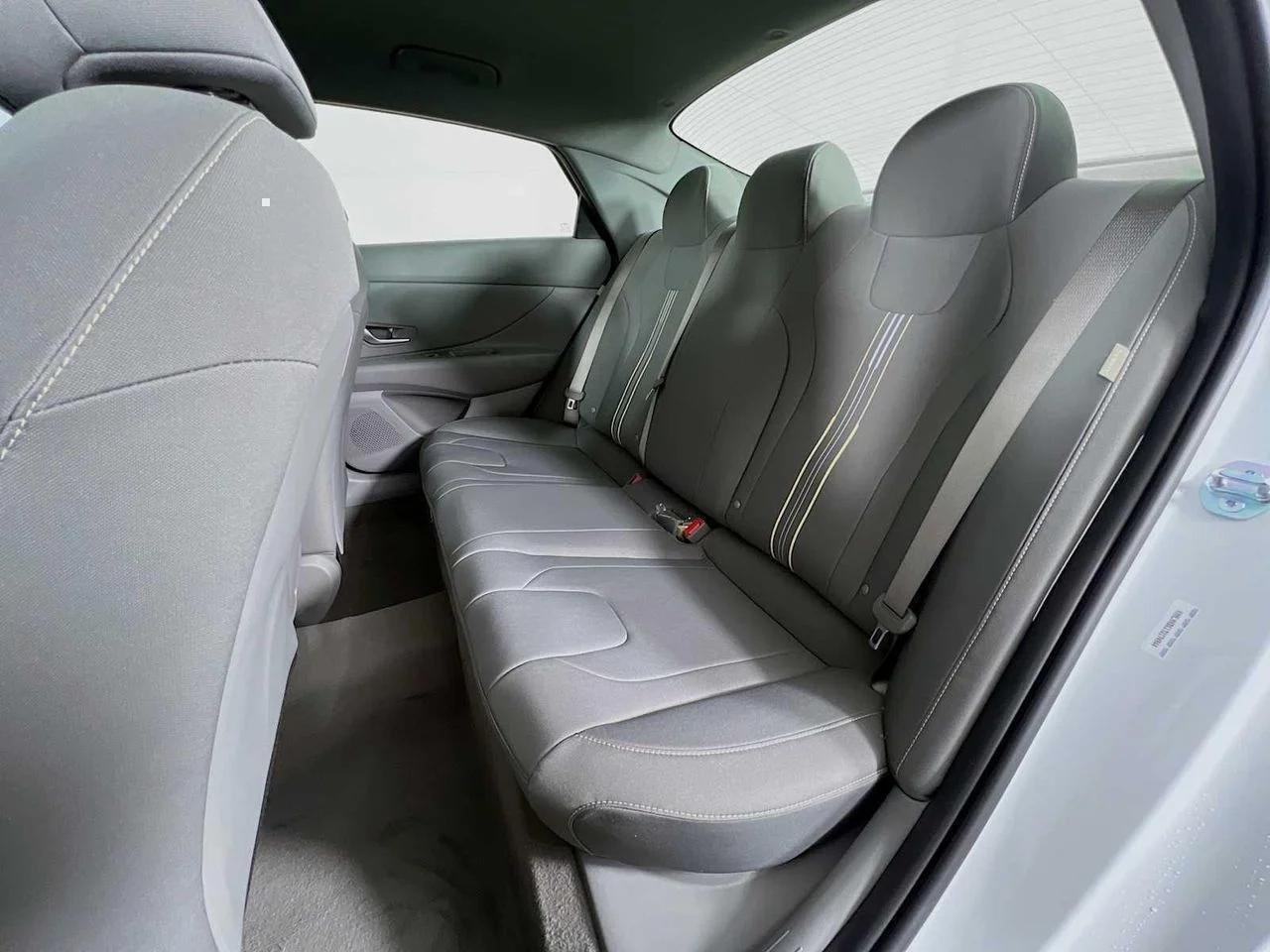 2026 Hyundai Elantra — photo 14