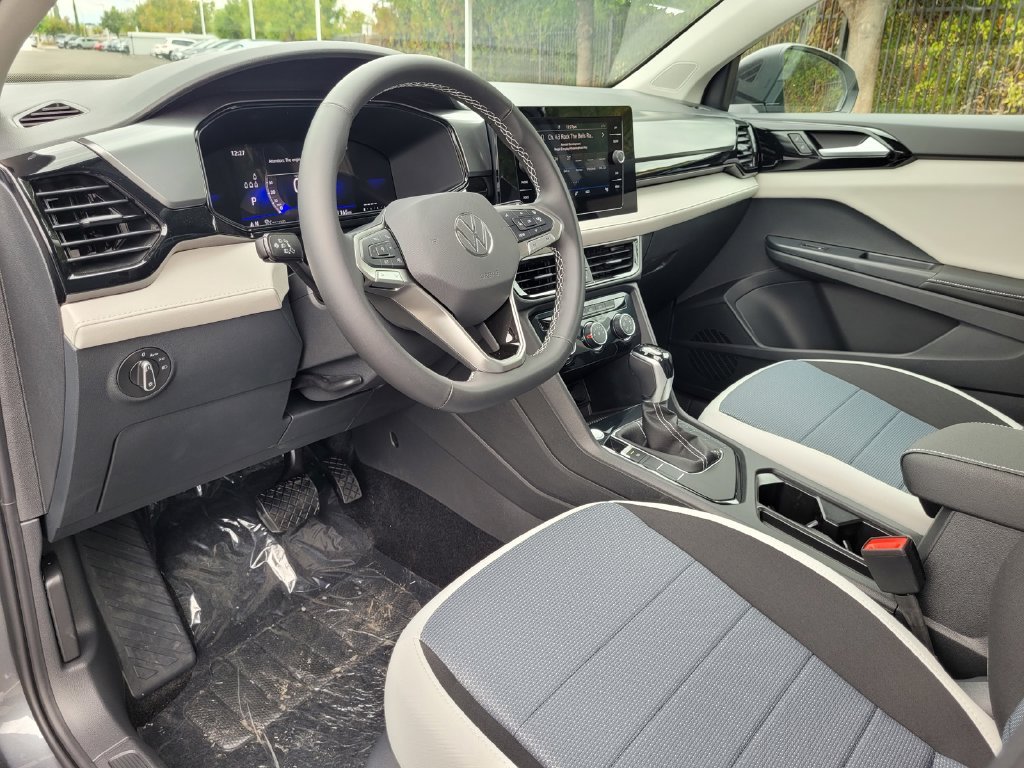 New 2027 Gray Volkswagen 1.5T S image 10