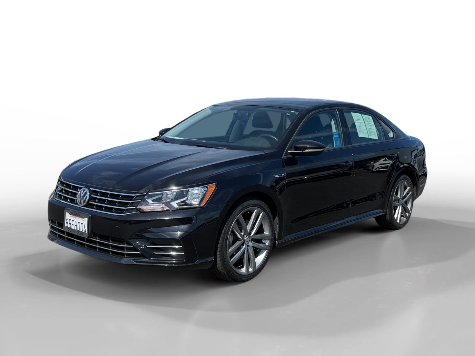 2018 Volkswagen Passat R-Line
