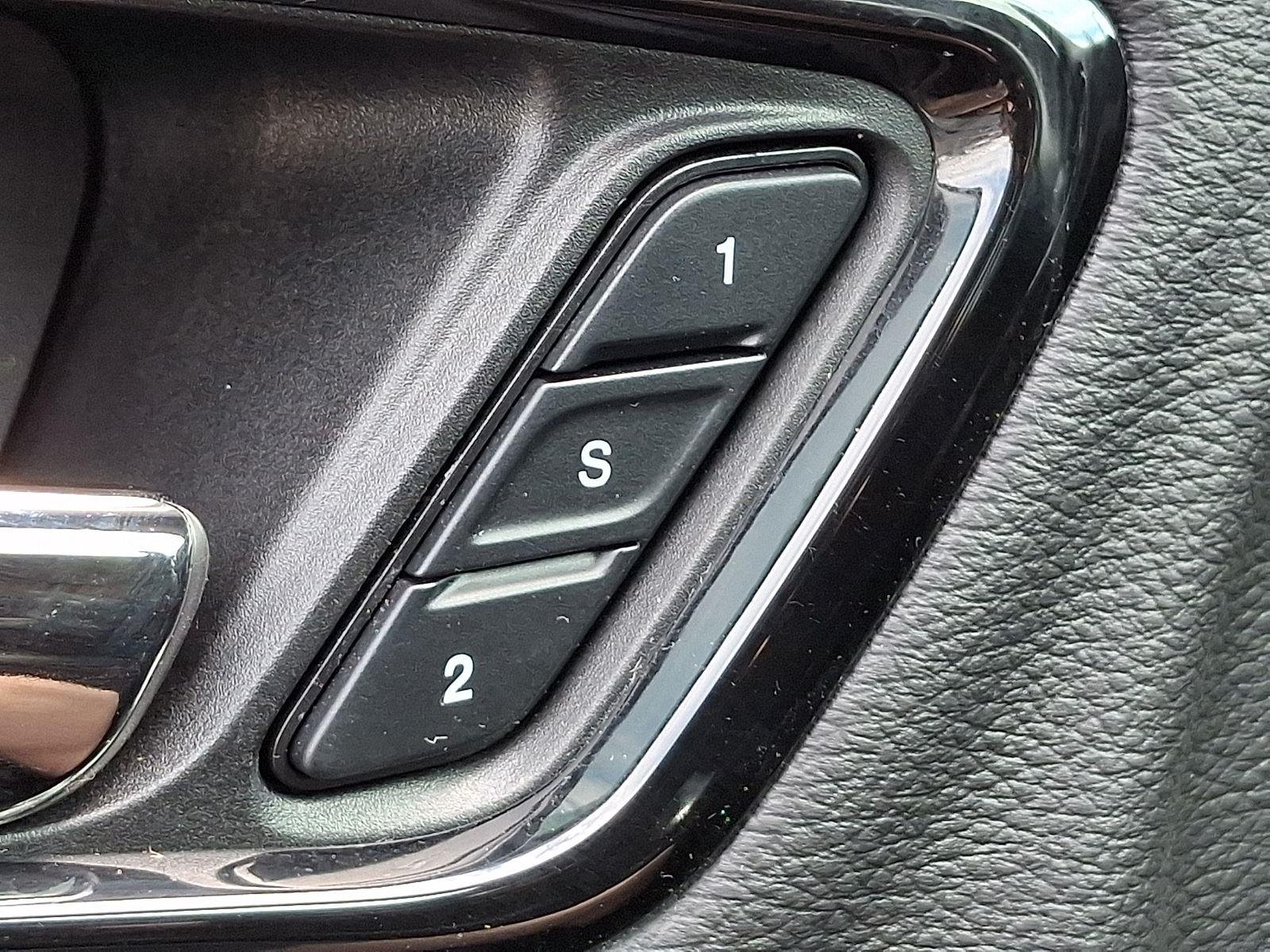 Used 2021 White Knuckle Clearcoat Dodge R/T image 27