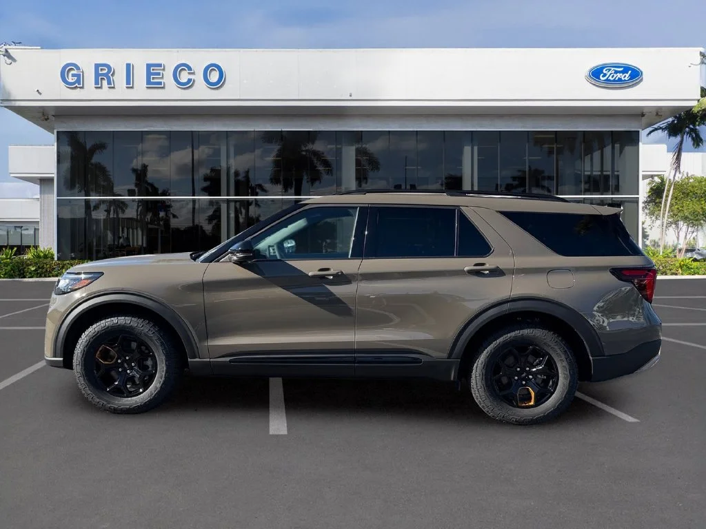 New 2027 Gray Ford Tremor image 4
