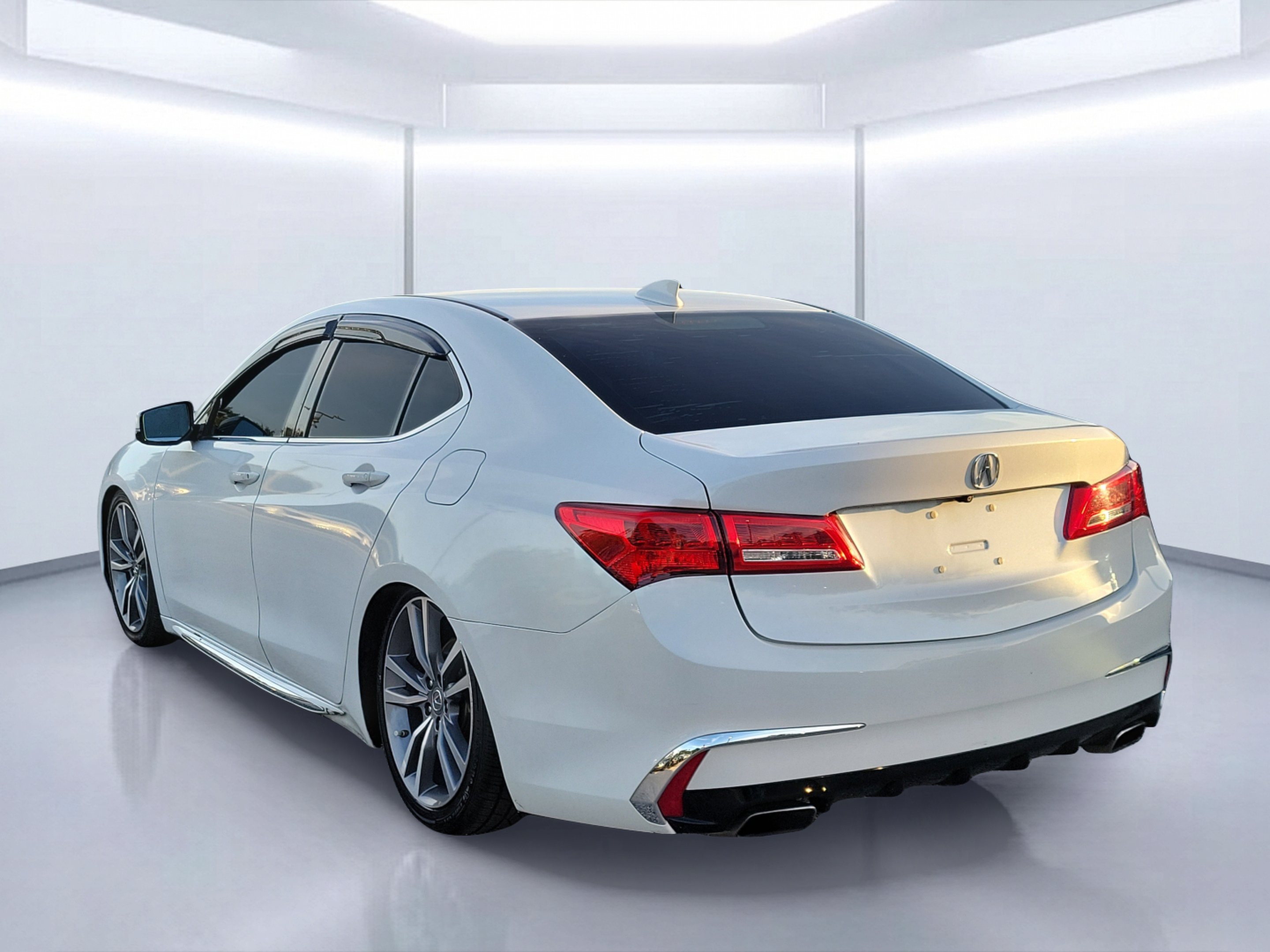 Used 2019 Platinum White Pearl Acura 3.5L Technology Pkg image 3