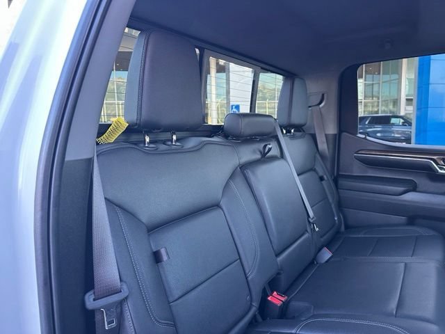 Used 2024 Summit White Chevrolet RST image 30