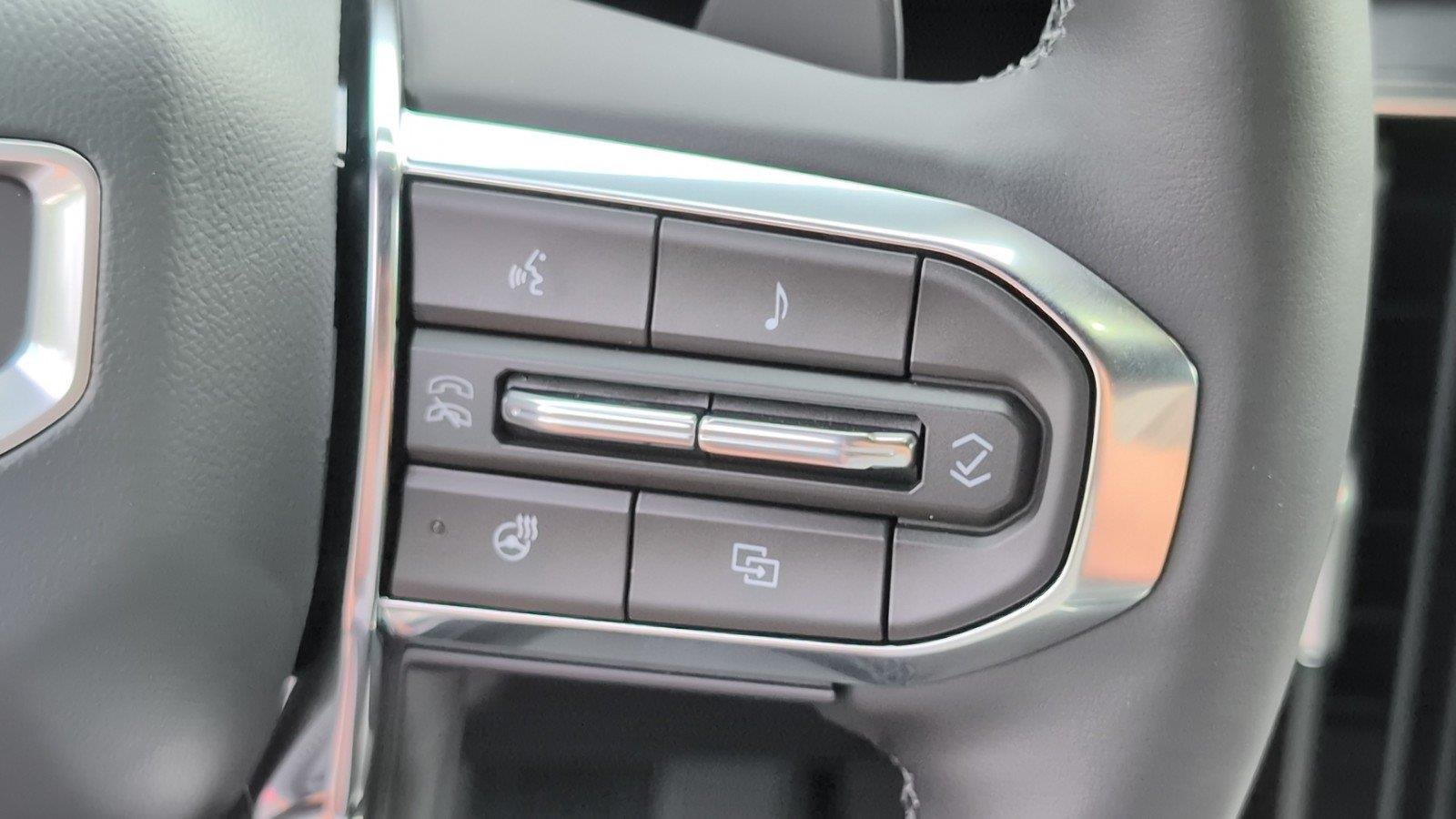 New 2026 Summit White GMC Elevation image 30
