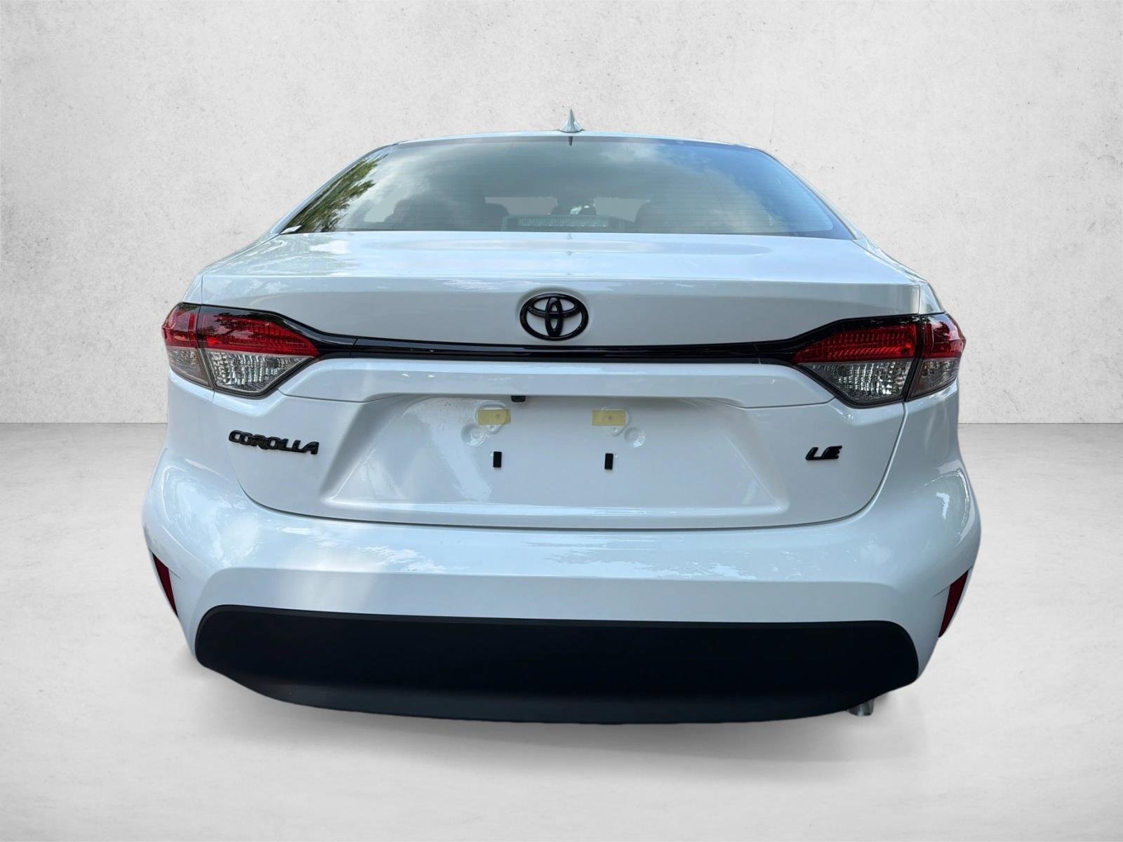 New 2026 Ice Cap Toyota LE image 4