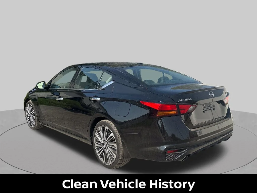 Certified Used 2025 Black Nissan 2.5 SL image 4