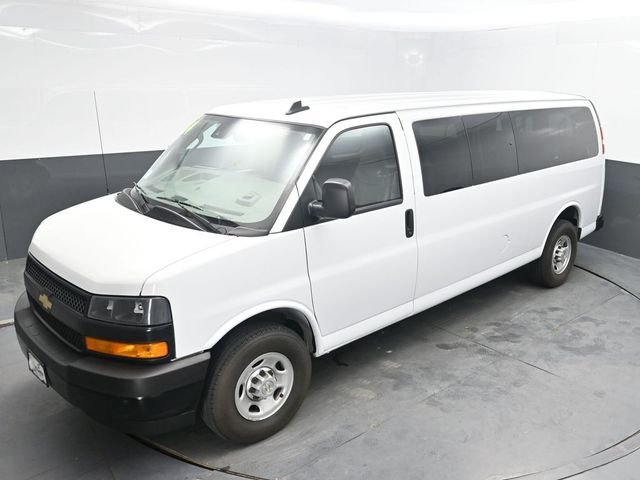 Used 2024 White Chevrolet LS image 27