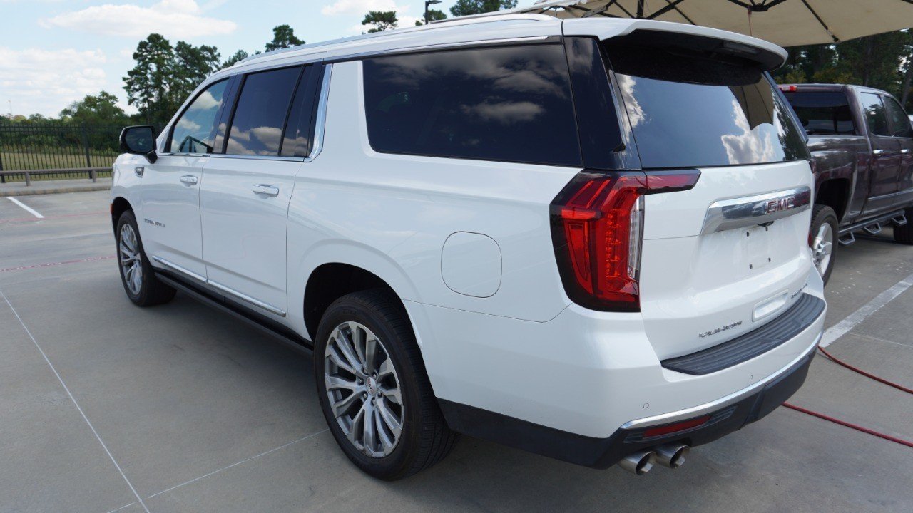 Used 2021 White GMC Denali image 4