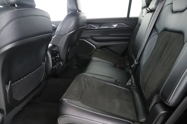 Used 2021 Gray Jeep Altitude image 27