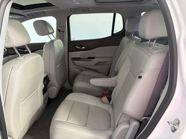 Used 2023 White GMC SLT image 42