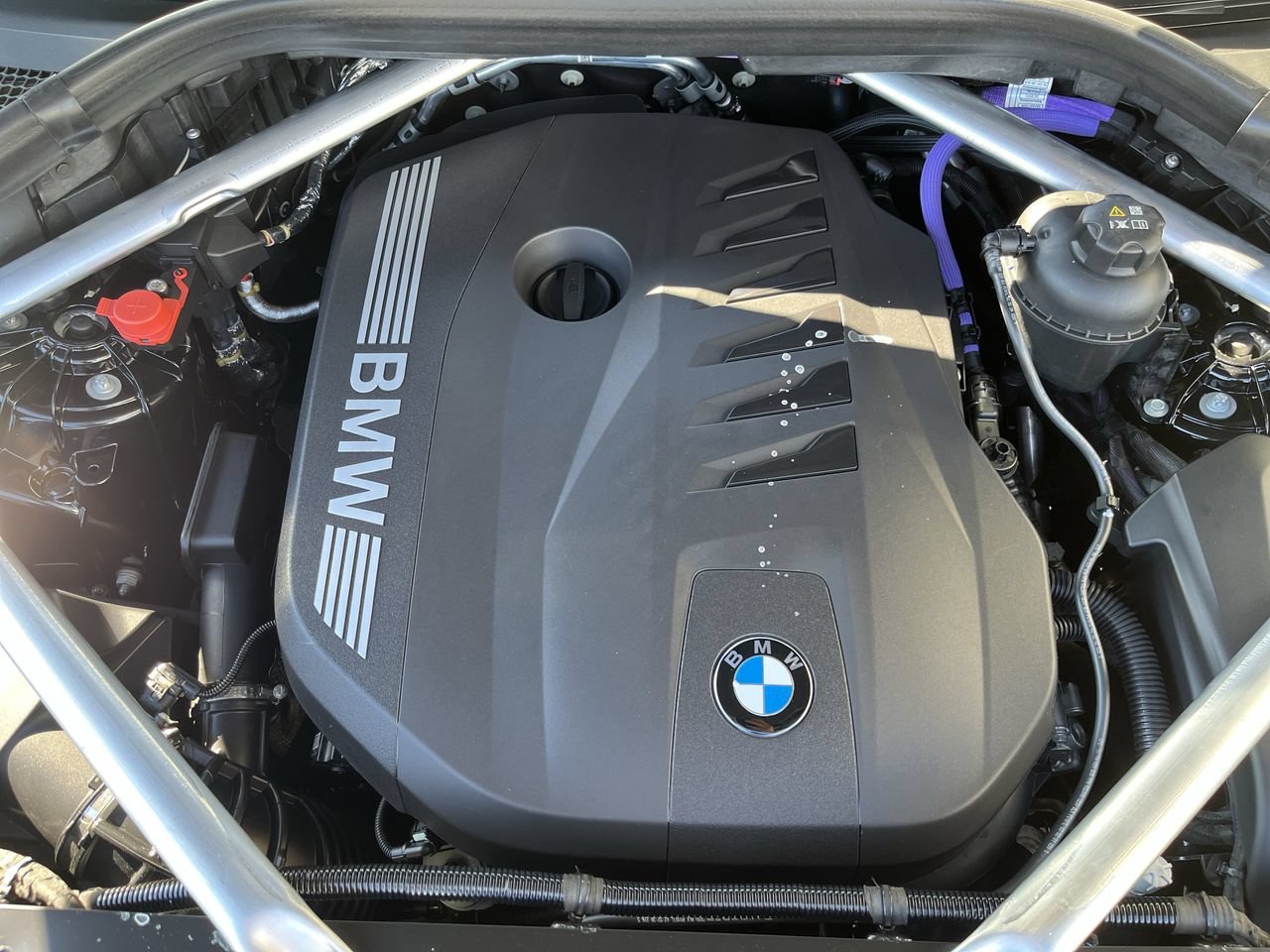 Used 2026 Black Sapphire Metallic BMW sDrive40i image 38