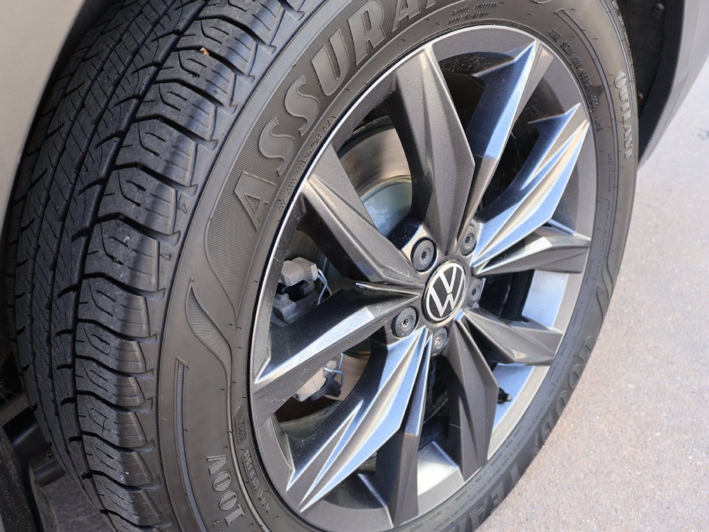 2023 Volkswagen Tiguan SE - Photo 39