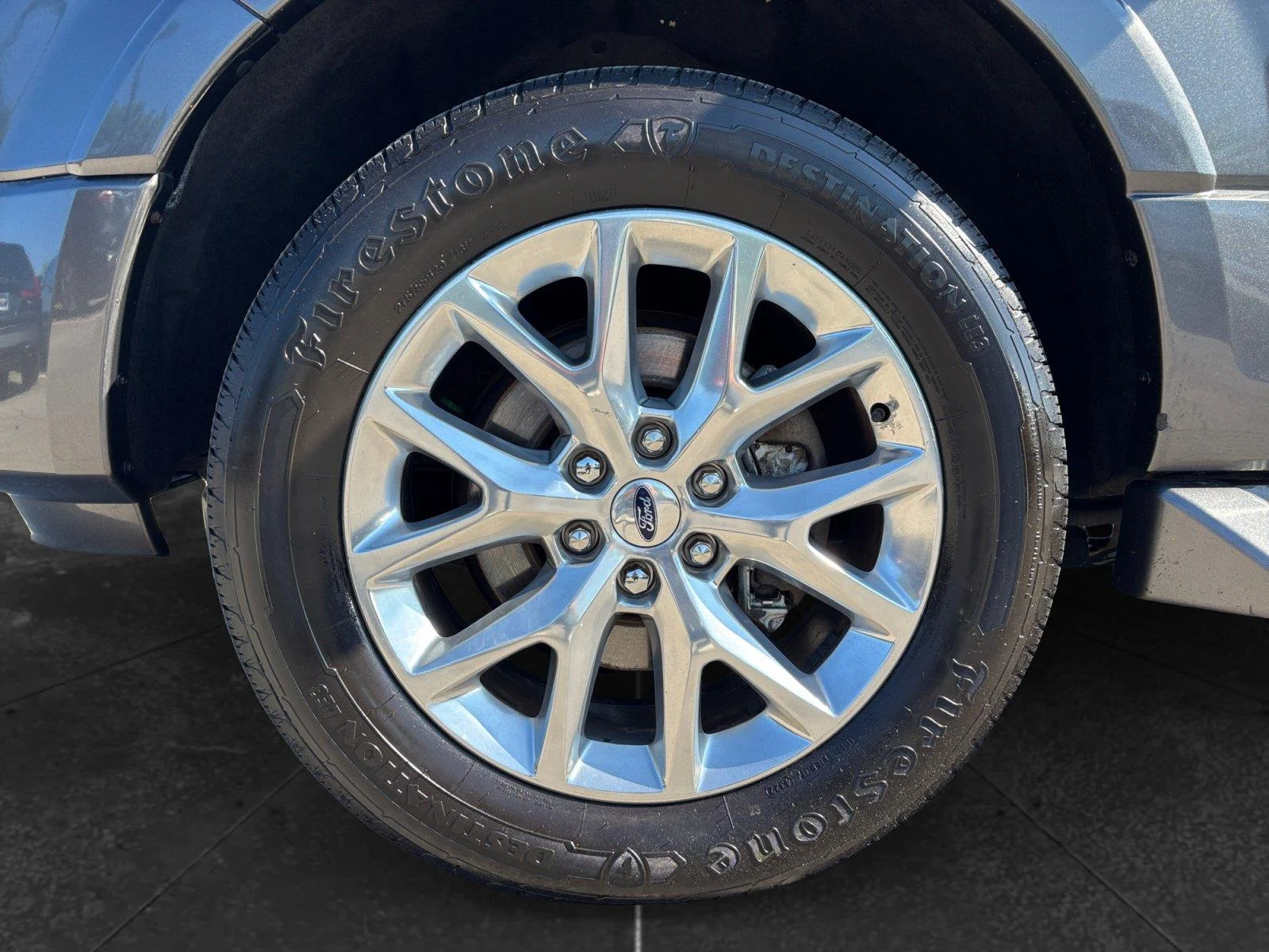 Used 2016 Magnetic Ford Limited image 9