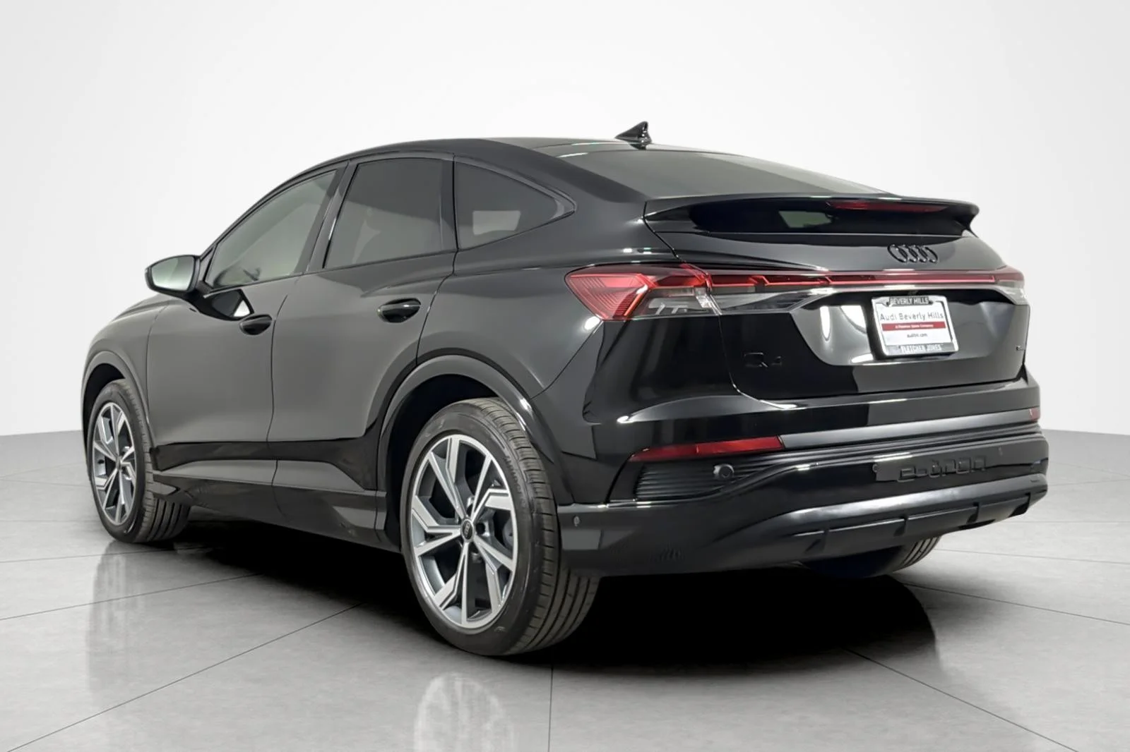 Used 2024 Mythos Black Metallic Audi Prestige 55 quattro image 3