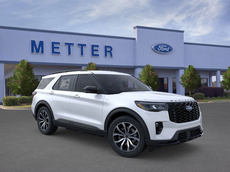 New 2026 Star White Metallic Tri-Coat Ford ST-Line image 1