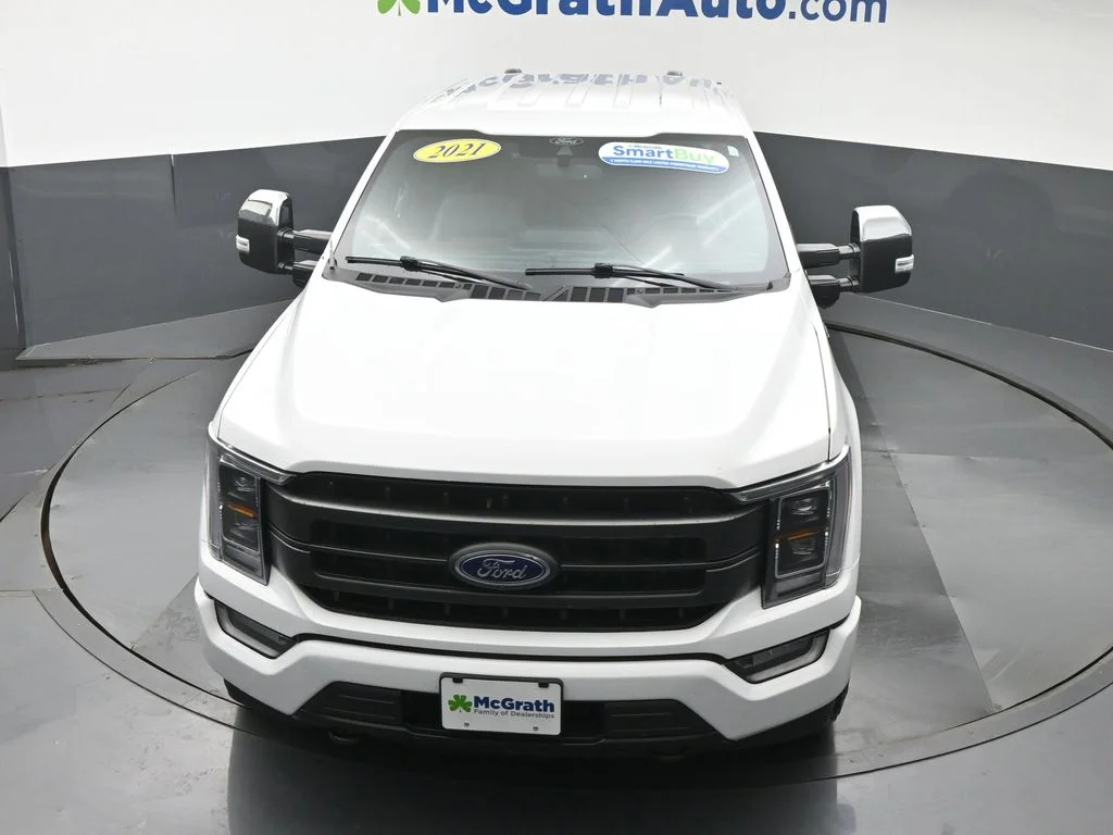 Used 2021 White Ford Lariat image 28